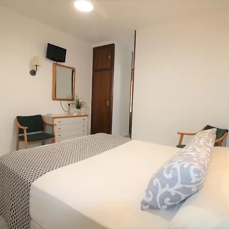 Canada Hotel 2*