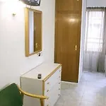 Отель Canada 2*