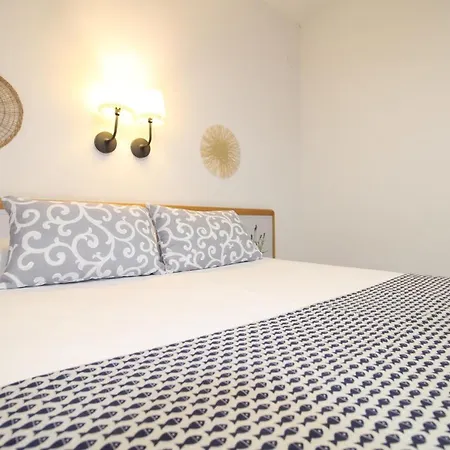 Canada Hotel 2*