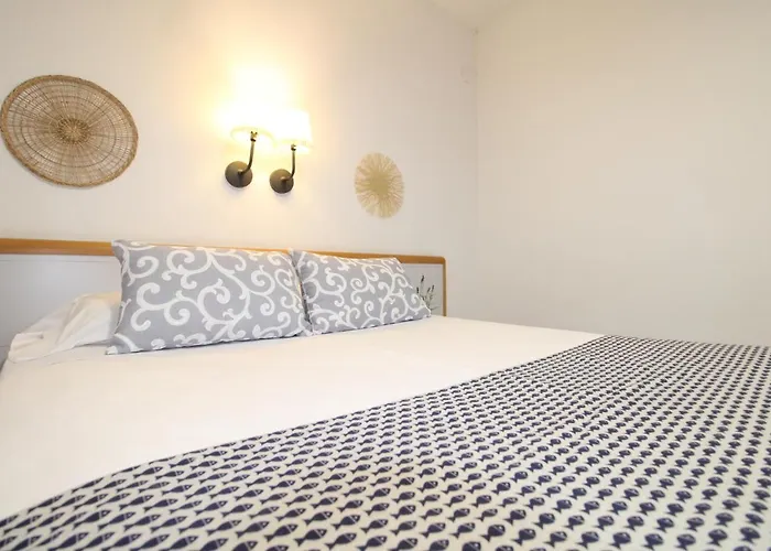 Canada Hotel 2*